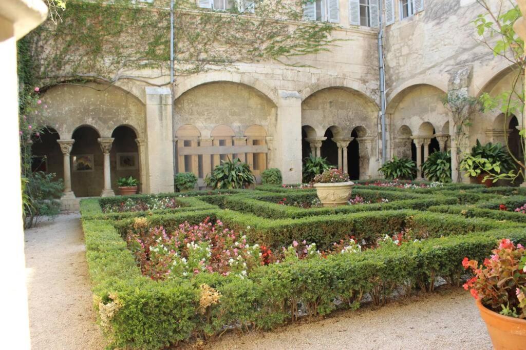 Le Mas De Lucien Entre Arles, Nimes, Avignon. Apartment Beaucaire  Exterior photo